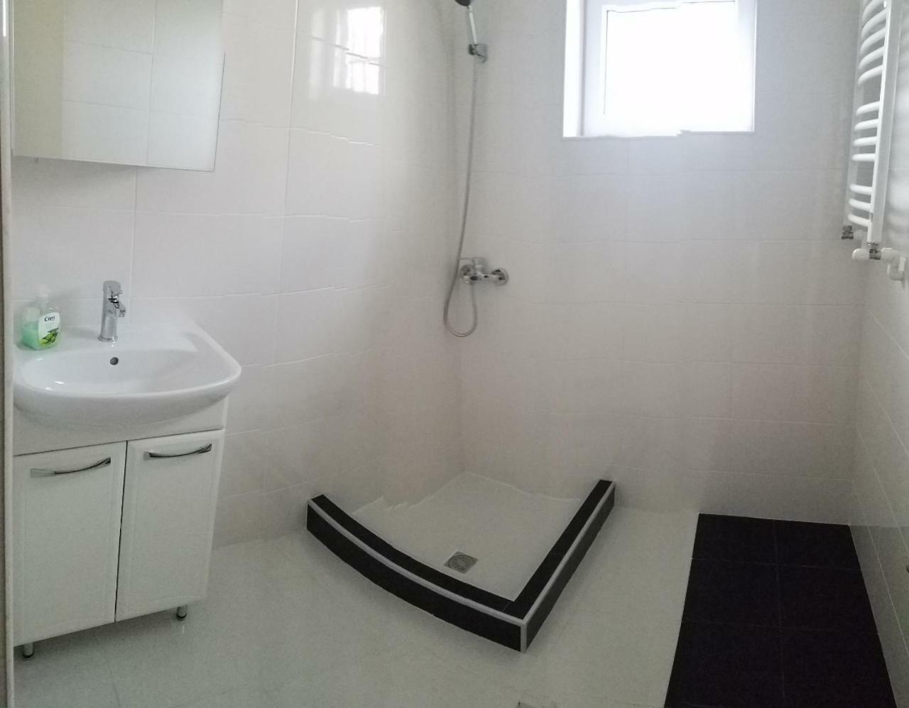 Marini Apartment Tbilisi ภายนอก รูปภาพ