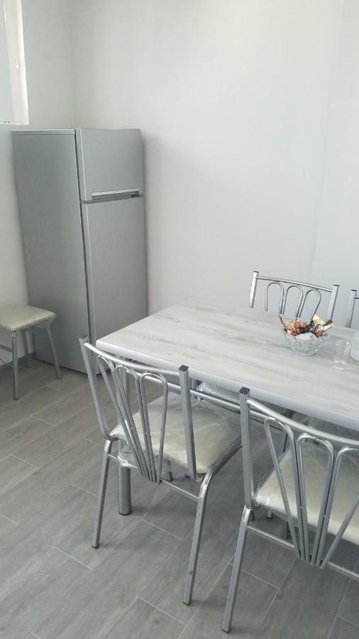Marini Apartment Tbilisi ภายนอก รูปภาพ