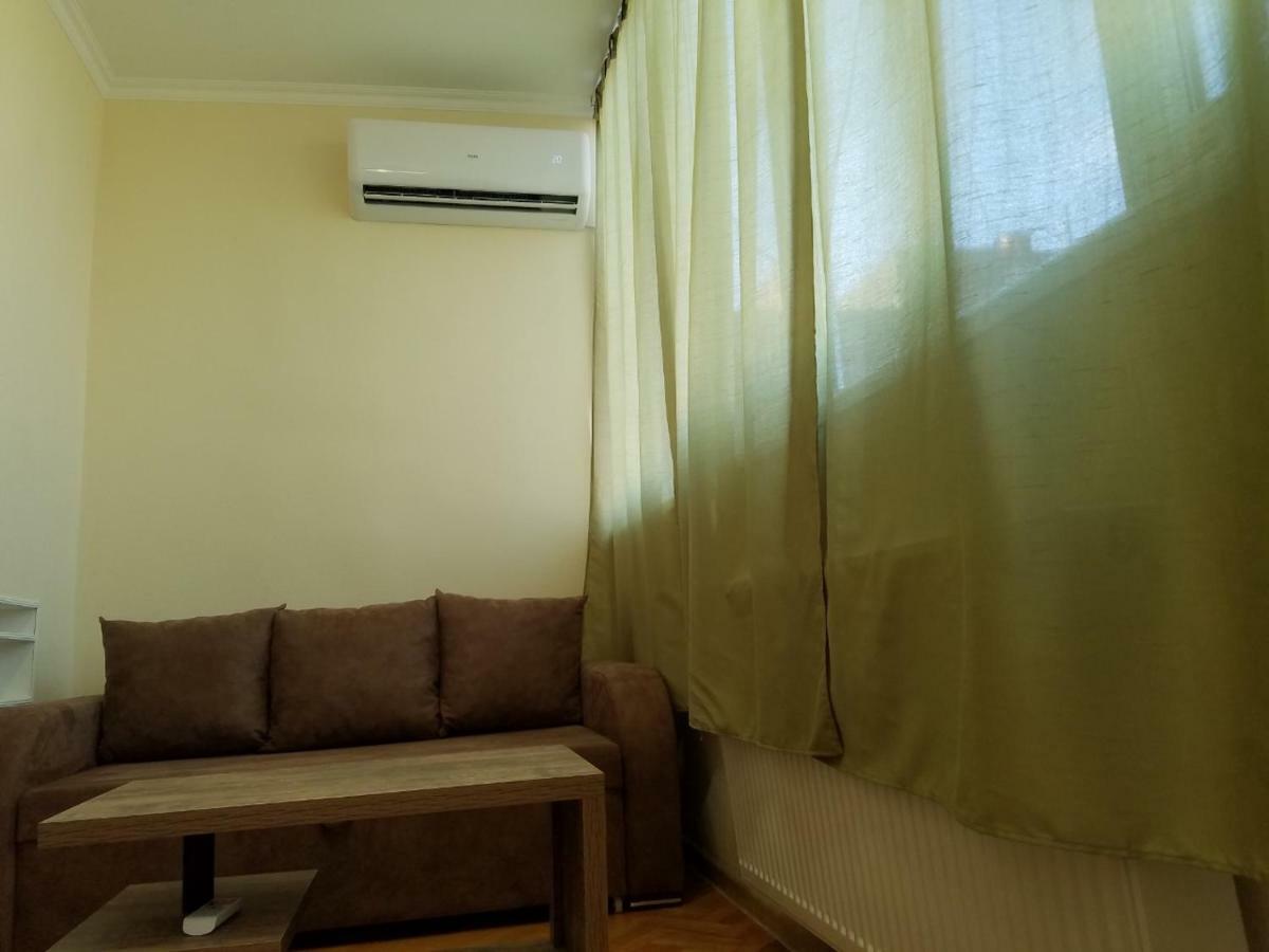 Marini Apartment Tbilisi ภายนอก รูปภาพ