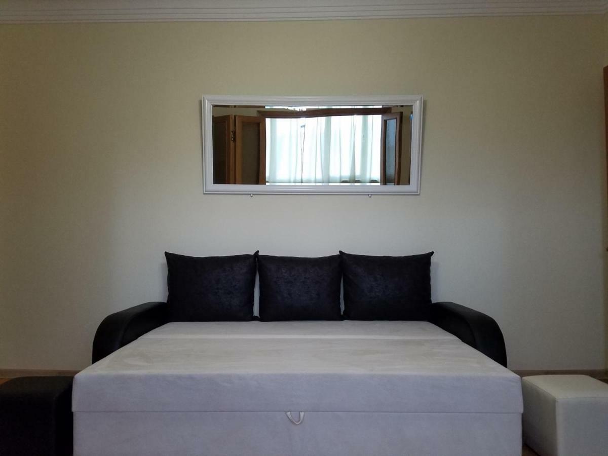 Marini Apartment Tbilisi ภายนอก รูปภาพ